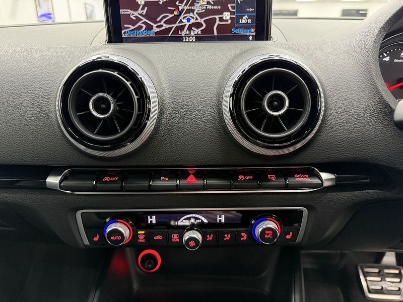 Used Audi RS3 2015 for sale - 76896574: Photo 25