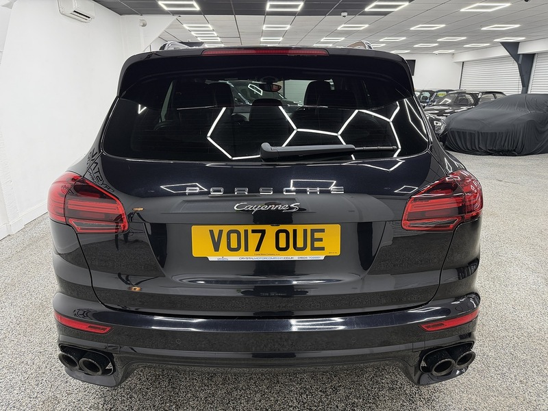 Used Porsche Cayenne 2017 for sale - 77135595: Photo 4