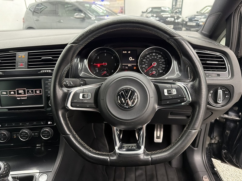 Used Volkswagen Golf 2015 for sale - 76896575: Photo 13