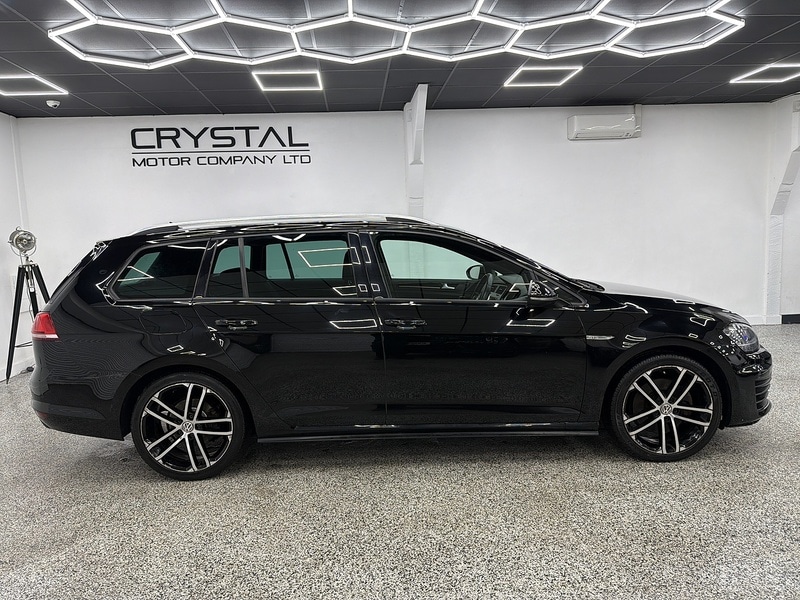 Used Volkswagen Golf 2015 for sale - 76896575: Photo 2