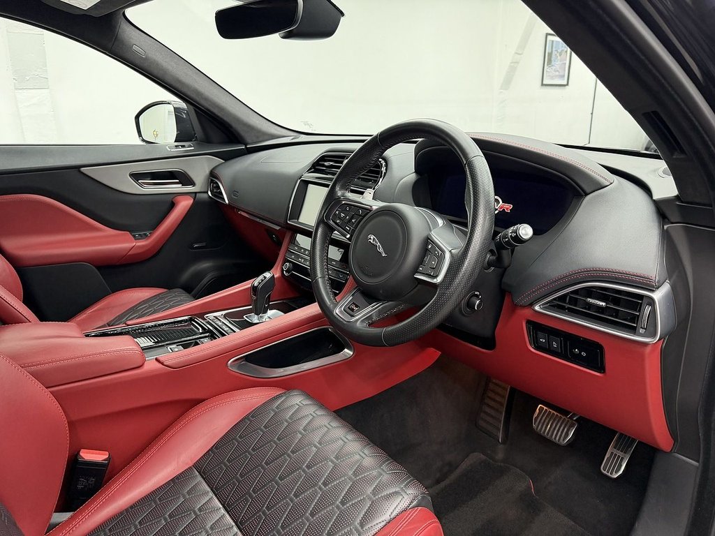 Used Jaguar F-Pace 2019 for sale - 77232063: Photo 16