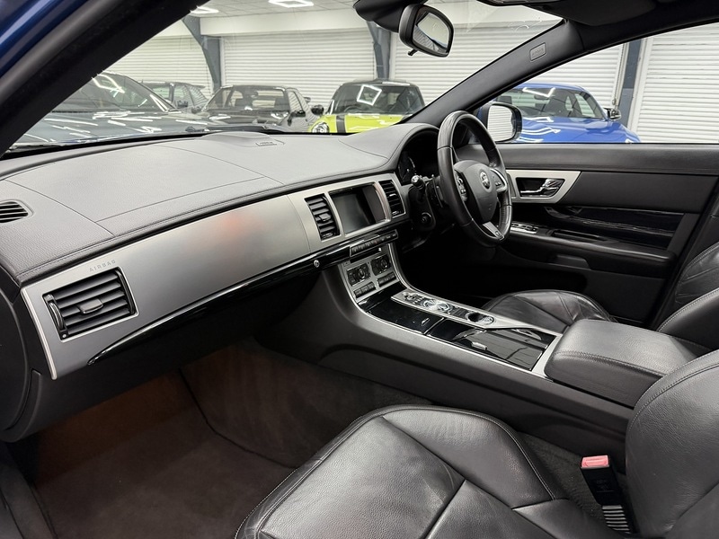 Used Jaguar XF 2015 for sale - 76707281: Photo 20