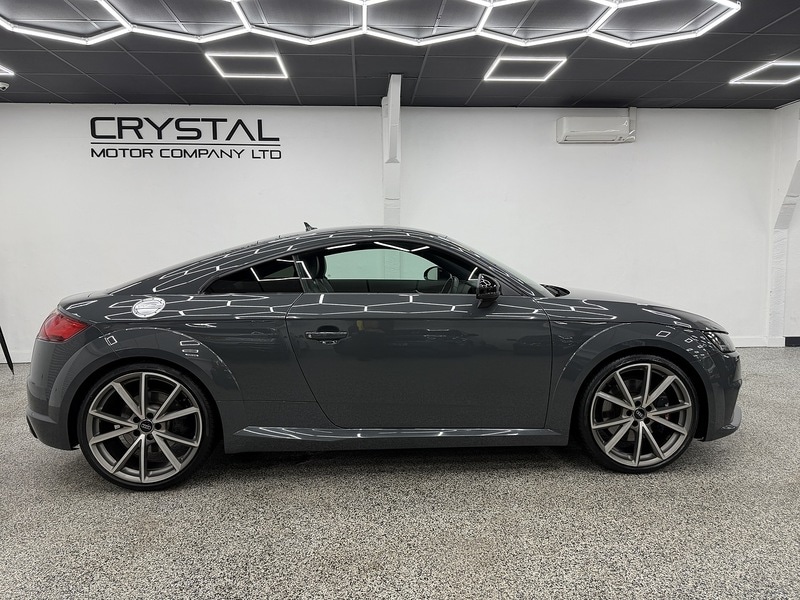 Used Audi TT 2018 for sale - 77123938: Photo 2