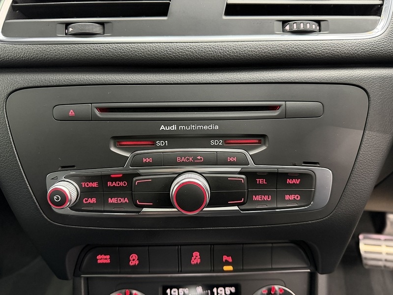 Used Audi RS Q3 2015 for sale - 76638626: Photo 25