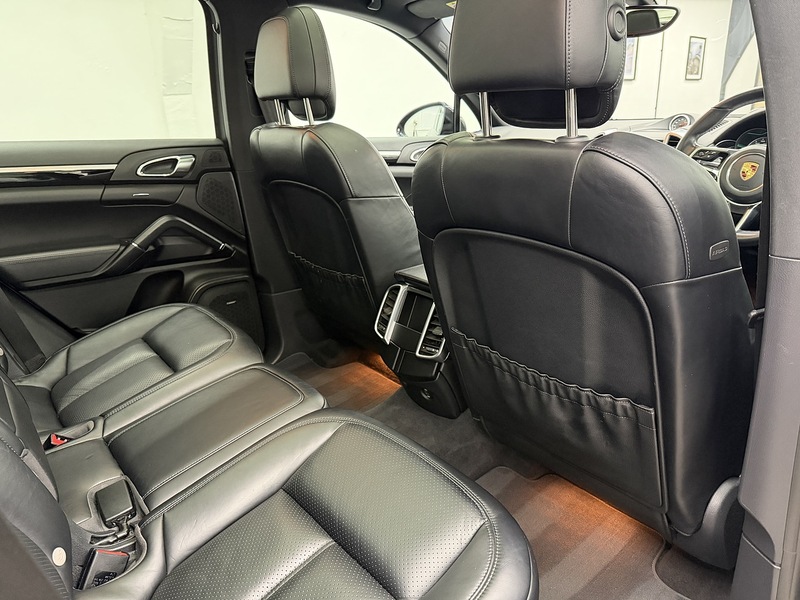 Used Porsche Cayenne 2018 for sale - 76707244: Photo 11
