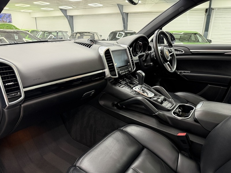 Used Porsche Cayenne 2018 for sale - 76707244: Photo 14