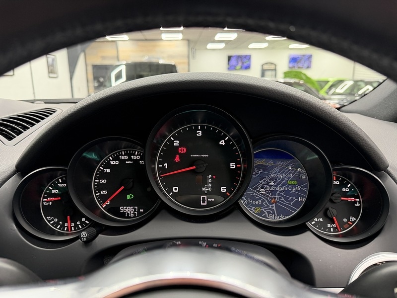 Used Porsche Cayenne 2018 for sale - 76707244: Photo 16