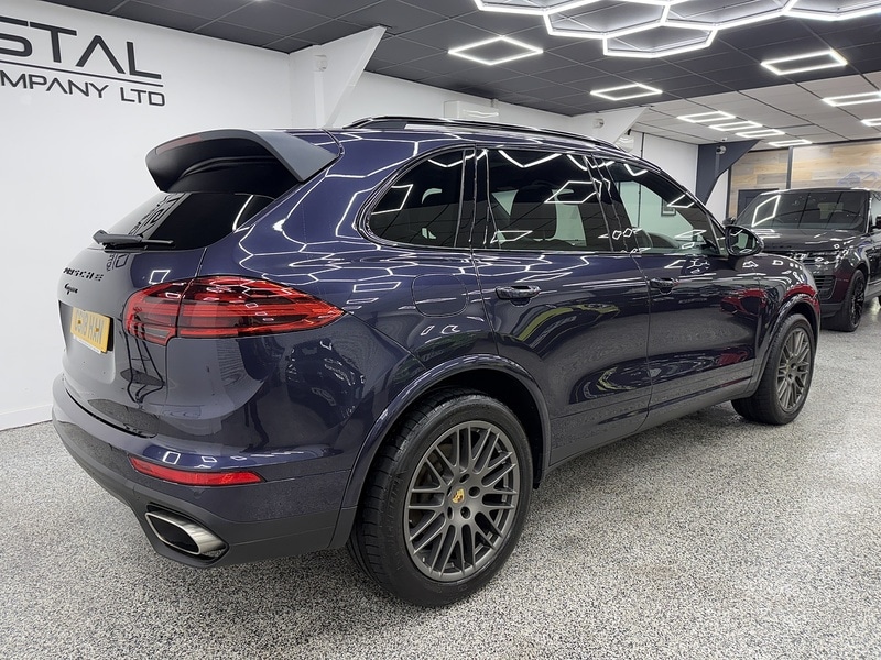 Used Porsche Cayenne 2018 for sale - 76707244: Photo 3