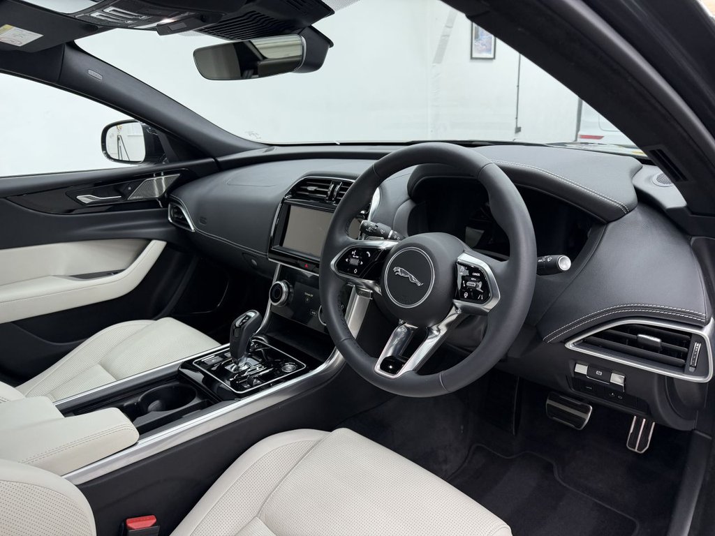 Used Jaguar XE 2023 for sale - 77231946: Photo 17