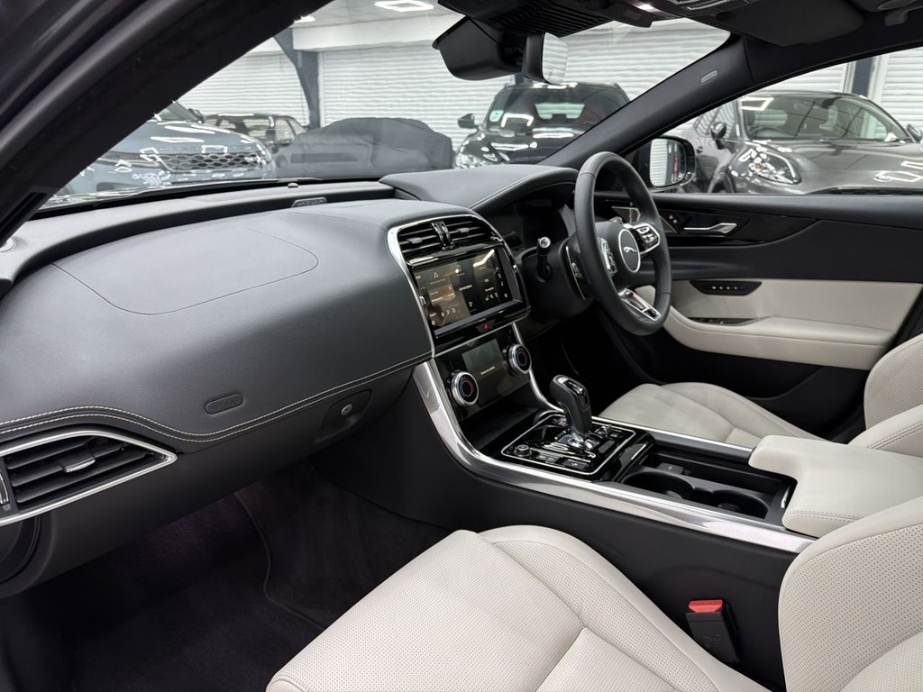 Used Jaguar XE 2023 for sale - 77231946: Photo 20