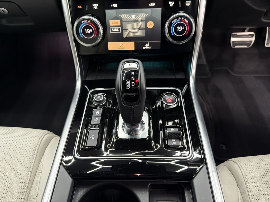 Used Jaguar XE 2023 for sale - 77231946: Photo 23