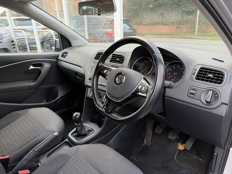 Used Volkswagen Polo 2016 for sale - 76707242: Photo 6