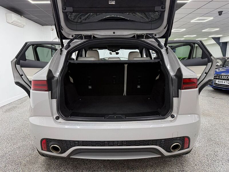 Used Jaguar E-Pace 2018 for sale - 76707275: Photo 11