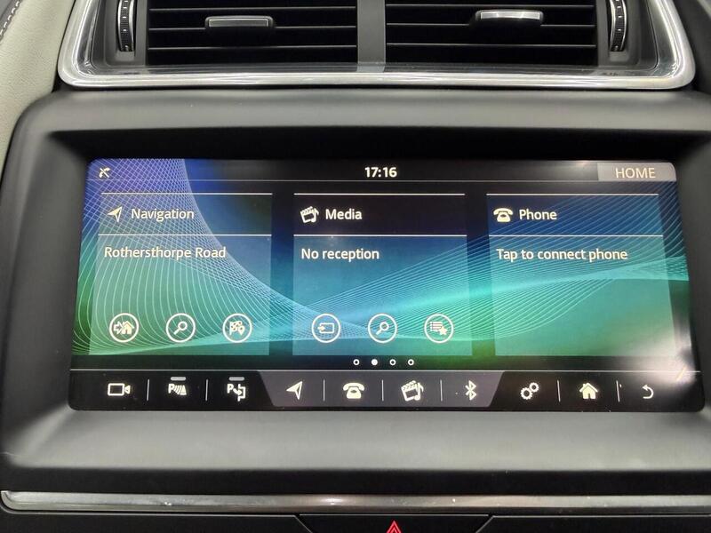 Used Jaguar E-Pace 2018 for sale - 76707275: Photo 24