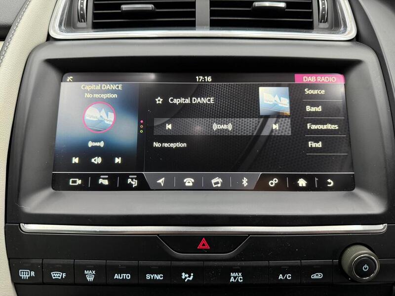 Used Jaguar E-Pace 2018 for sale - 76707275: Photo 26