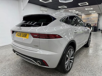 Used Jaguar E-Pace 2018 for sale - 76707275: Photo