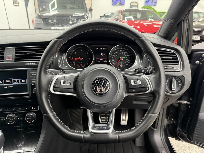 Used Volkswagen Golf 2017 for sale - 76707225: Photo 20