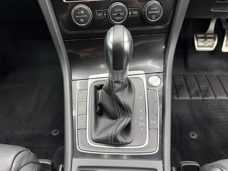 Used Volkswagen Golf 2017 for sale - 76707225: Photo 22