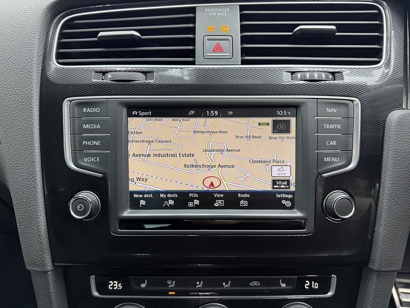 Used Volkswagen Golf 2017 for sale - 76707225: Photo 24