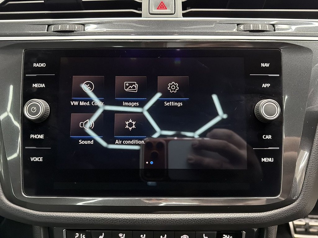 Used Volkswagen Tiguan 2018 for sale - 77195276: Photo 31