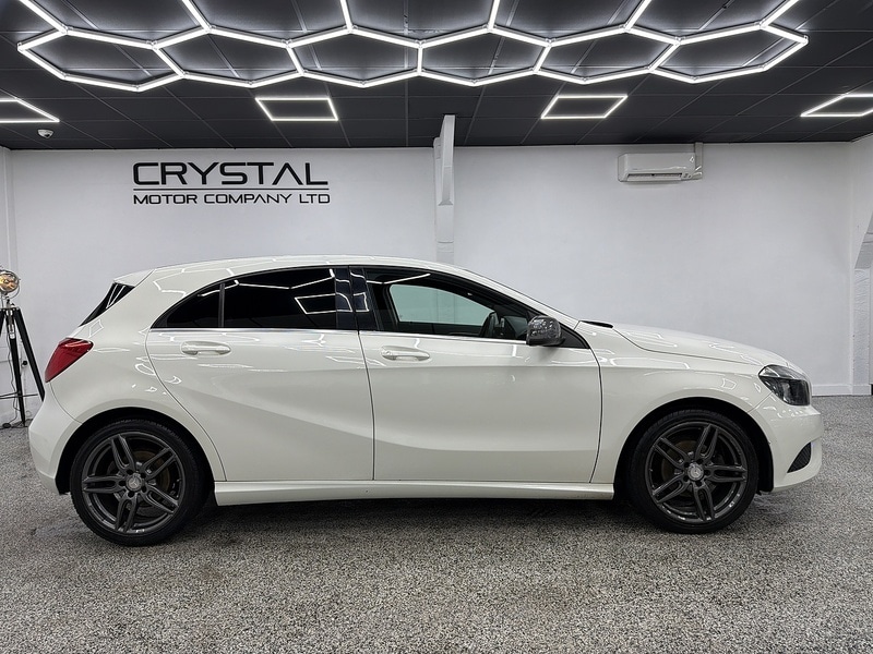 Used Mercedes-Benz A-Class 2014 for sale - 76979250: Photo 2