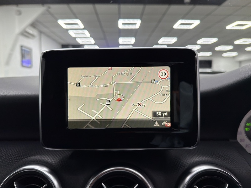 Used Mercedes-Benz A-Class 2014 for sale - 76979250: Photo 28