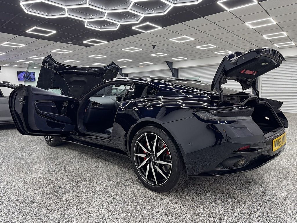 Used Aston Martin DB11 2019 for sale - 77195318: Photo 14