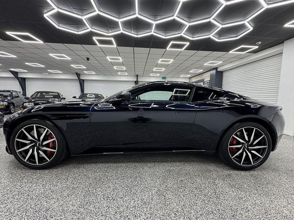 Used Aston Martin DB11 2019 for sale - 77195318: Photo 6