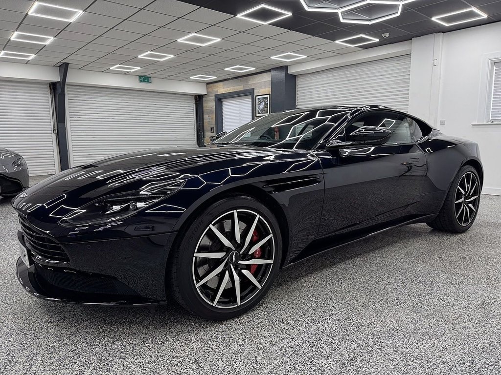 Used Aston Martin DB11 2019 for sale - 77195318: Photo 7