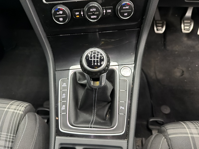 Used Volkswagen Golf 2015 for sale - 77167663: Photo 14