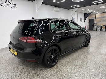 Used Volkswagen Golf 2015 for sale - 77167663: Photo