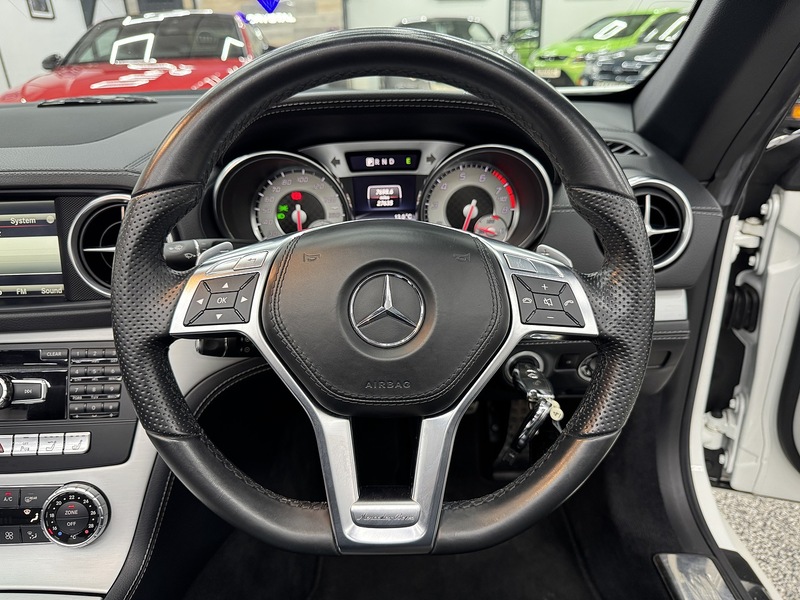 Used Mercedes-Benz SL 2015 for sale - 76707231: Photo 28