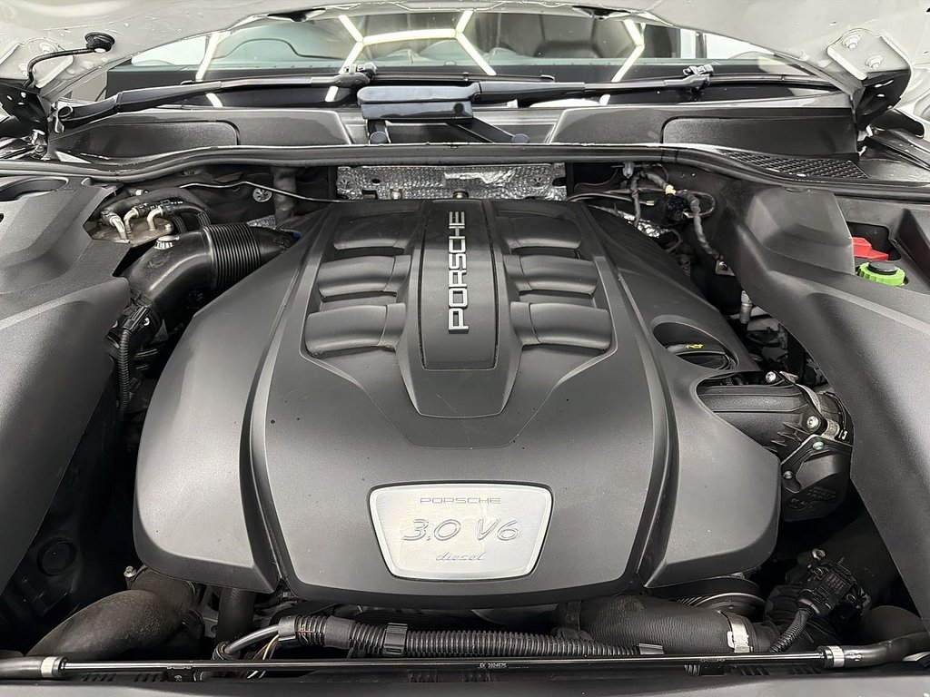 Used Porsche Cayenne 2017 for sale - 77195309: Photo 13