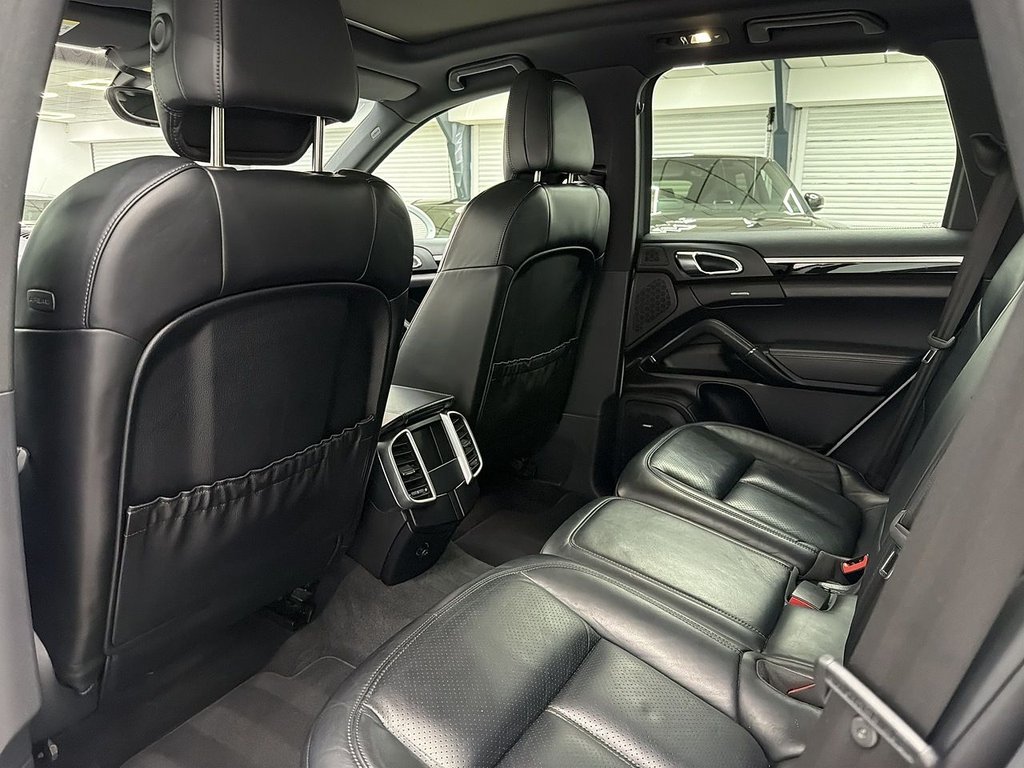 Used Porsche Cayenne 2017 for sale - 77195309: Photo 19