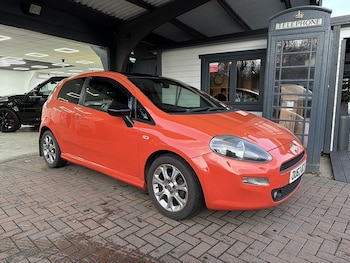 Used Fiat Punto 2013 for sale - 76945284: Photo