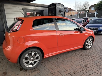 Used Fiat Punto 2013 for sale - 76945284: Photo