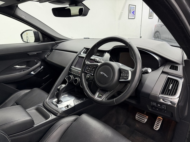 Used Jaguar E-Pace 2018 for sale - 77099748: Photo 16
