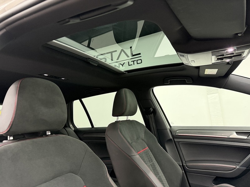 Used Volkswagen Golf 2018 for sale - 76707222: Photo 15