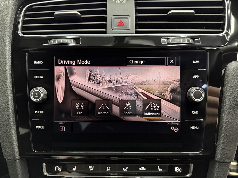 Used Volkswagen Golf 2018 for sale - 76707222: Photo 35