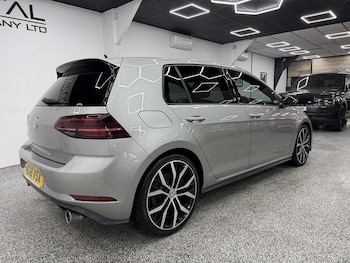 Used Volkswagen Golf 2018 for sale - 76707222: Photo