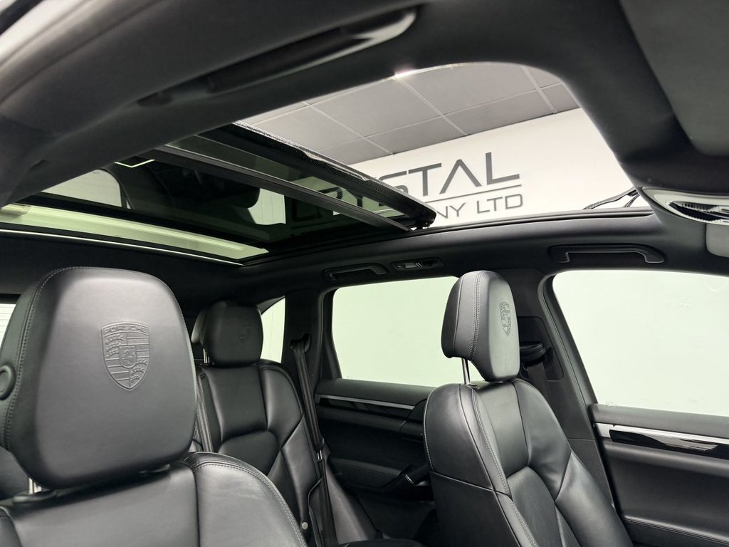 Used Porsche Cayenne 2018 for sale - 77232060: Photo 16