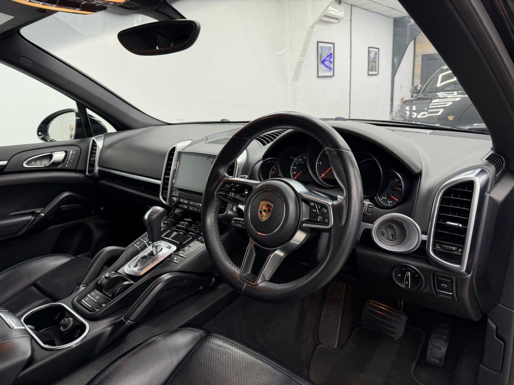 Used Porsche Cayenne 2018 for sale - 77232060: Photo 17