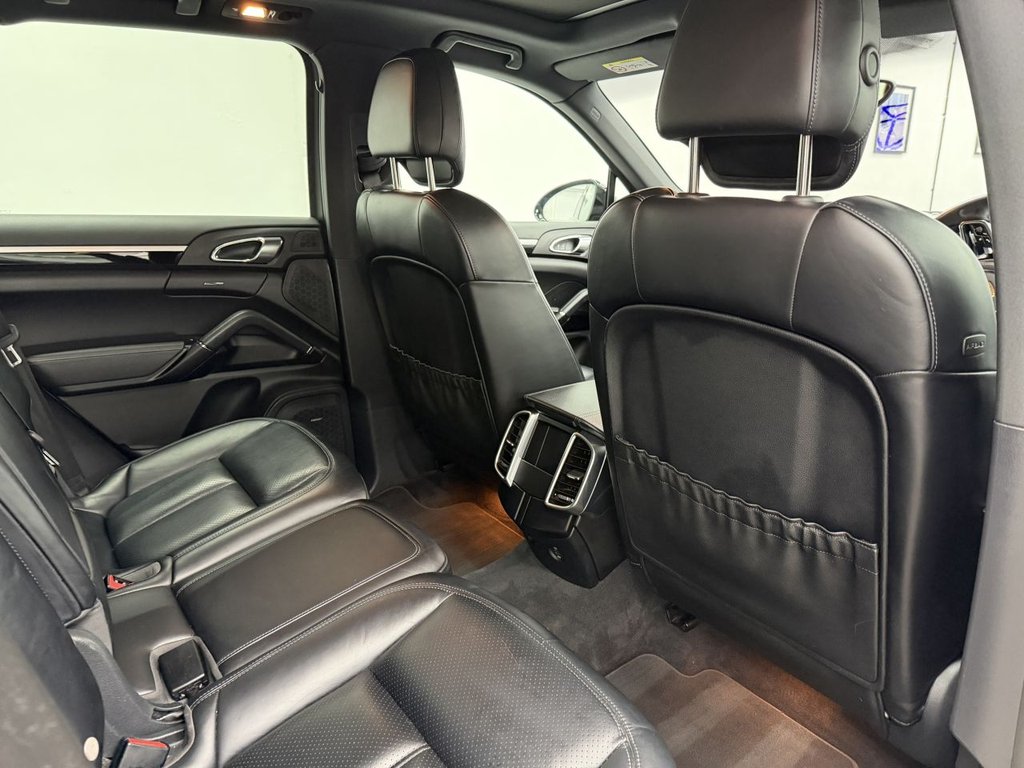 Used Porsche Cayenne 2018 for sale - 77232060: Photo 18