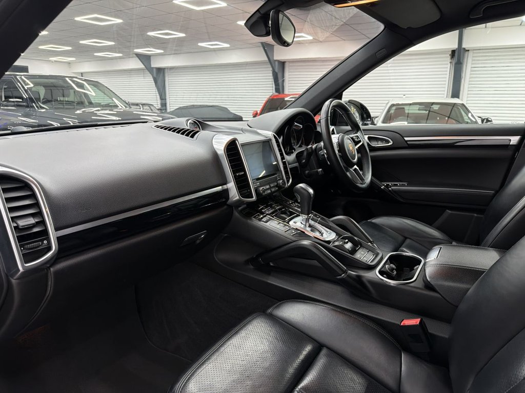 Used Porsche Cayenne 2018 for sale - 77232060: Photo 21