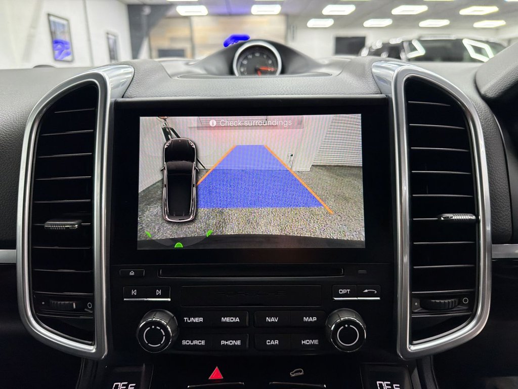 Used Porsche Cayenne 2018 for sale - 77232060: Photo 32