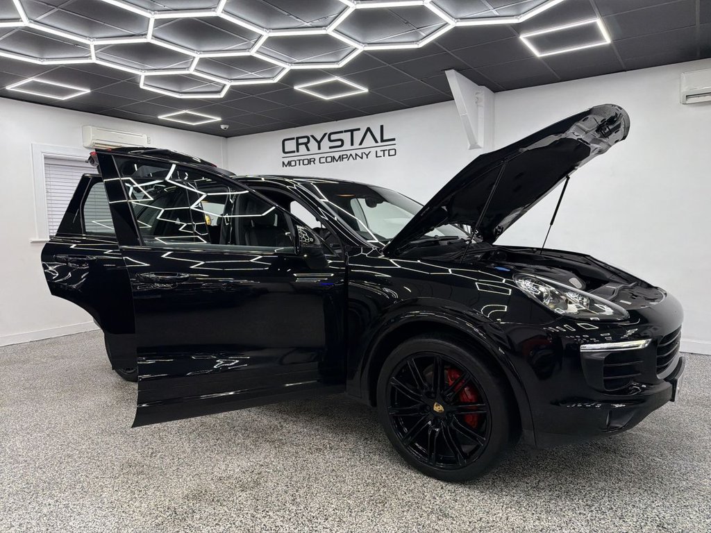 Used Porsche Cayenne 2018 for sale - 77232060: Photo 8