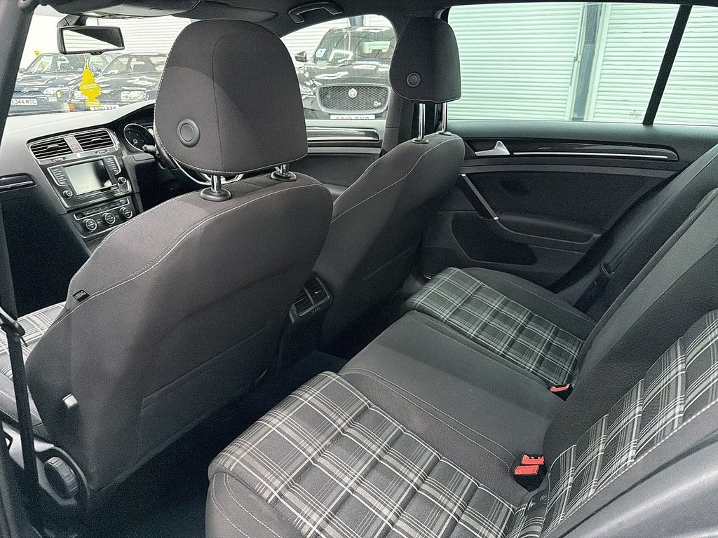 Used Volkswagen Golf 2015 for sale - 77195312: Photo 10