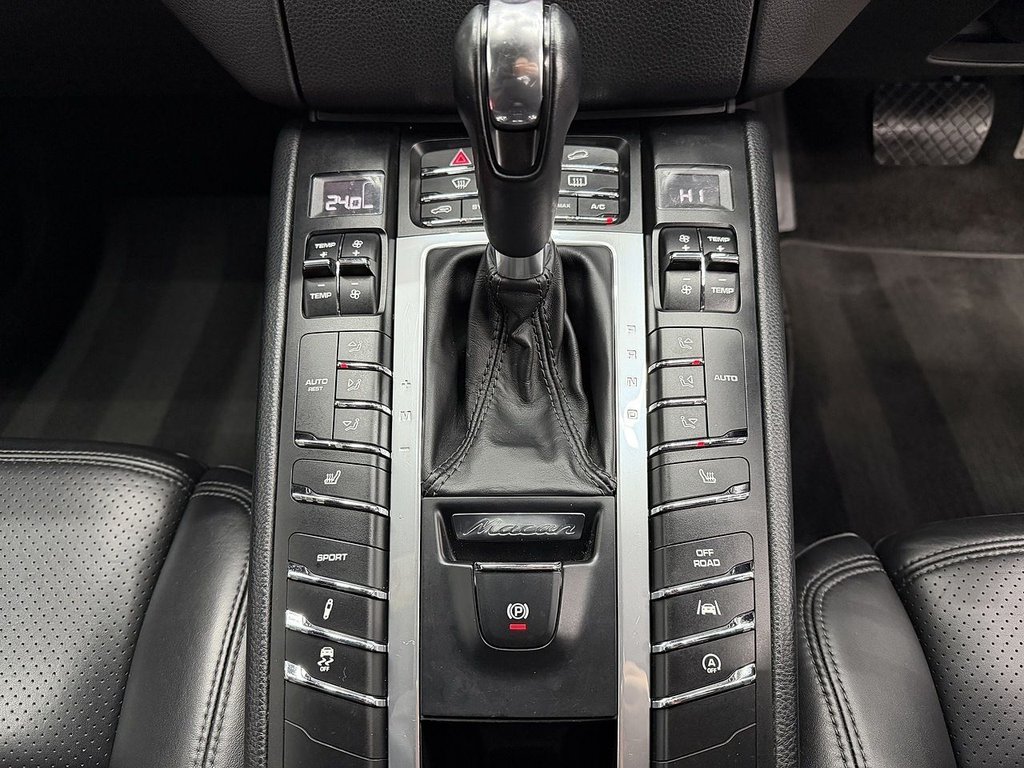 Used Porsche Macan 2017 for sale - 77195326: Photo 21
