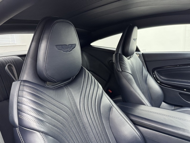 Used Aston Martin DB11 2019 for sale - 76707300: Photo 21