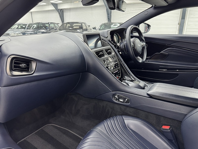 Used Aston Martin DB11 2019 for sale - 76707300: Photo 26